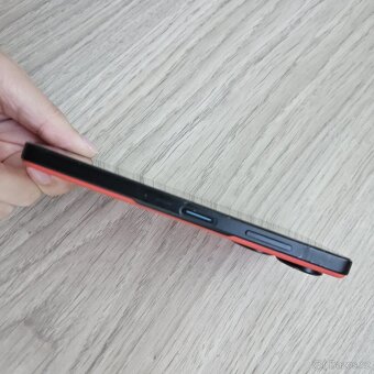 Asus Zenfone 9 red - 6