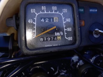 Suzuki dr 500 - 6