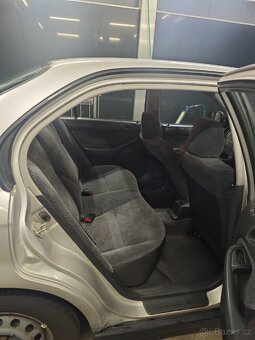 Honda Civic 6g 1.4i Najeto jen 200 TISÍC - 6