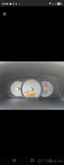 Kia carens 2,0 CRDi 103 kW 7 míst rok výroby 2007 - 6