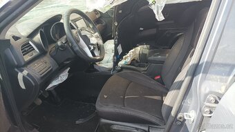 Náhradní díly z SsangYong Tivoli 1.6 XDI rok 2017 - 6