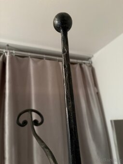 Prodej věšáku na šaty - kovářská ruční práce - 6