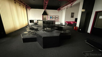 Reklamní stojany do výlohy - 6