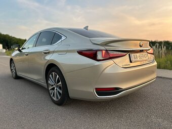 LEXUS ES300h - 6