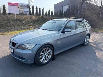 BMW 320i - 6