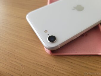 Apple iPhone SE 2020 64GB - 6