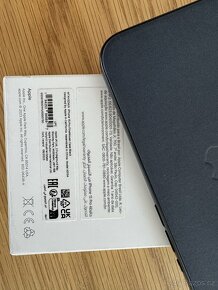 Apple Kryt pro Apple iPhone 15 Pro FineWoven MagSafe černý - 6