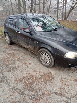 Alfa Romeo 147 - 6