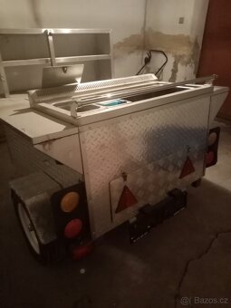 Mobilní vozík na prodej Hot Dogs a občerstvení - 6