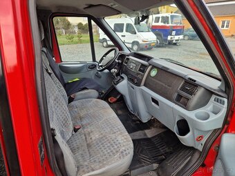 Ford transit 300 L 85 Kw 6 míst, tažné - 6