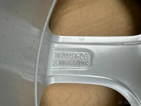 2ks Alu disk 31400291 Originál Volvo 7J x 17 ET50 - 6