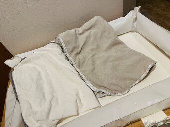 Přebalovací pult Ikea + příslušenství. Krásné - 6