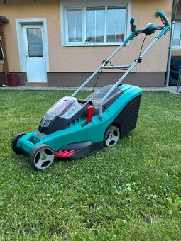 P: aku sekačka BOSCH ROTAK 37 LI - 6