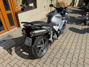 Honda VFR 800 - 6