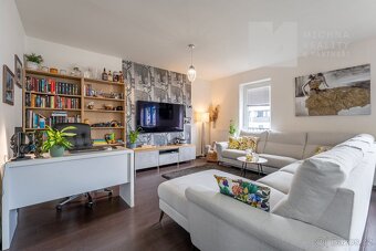 Prodej bytu 3+kk, 99 m2, Terasa 94 m2, 2x Garážové stání - B - 6