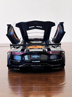 1/18 Autoart Lamborghini Aventador LB-Works Black - 6