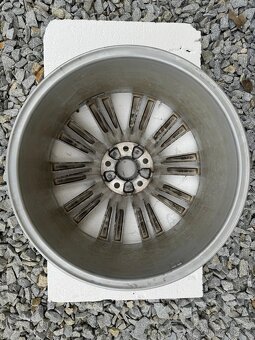 2x Disky na pneu - Škoda CANOPUS 8x19 5x112 ET44 - Stříbrná - 6