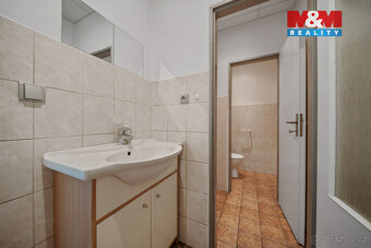 Pronájem skladu, 1072 m², Hradec Králové, ul. Stavební - 6