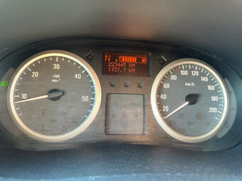 Opel Vivaro 2,5 CDTI Westfalia 2011, Automat,TK 08/2027 - 6