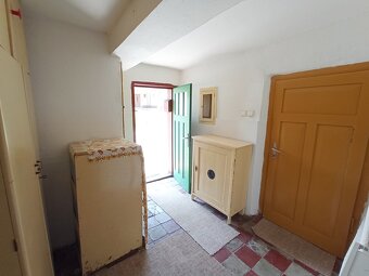 Malebná chaloupka v Podkrkonoší, Levínská Olešnice - 6