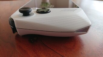 Asus Rog Ally Z1 - 6