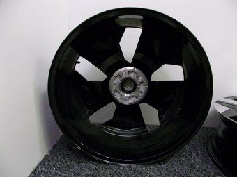 Nová alu kola originál Renault 7x20 ET34 5x114,3x66 - 6