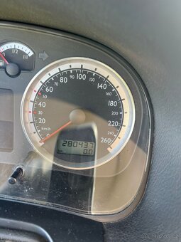 Volkswagen Golf lV 1.6 16V 77 kw - 6
