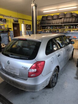 Náhradní díly ze Škoda fabia 2 , 1.4 63kw, 9156 , 2008 - 6