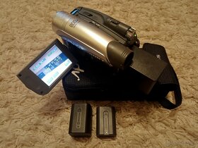 Videokamera Sony Handycam DCR-HC27E (MiniDV) ZAMLUVENO - 6