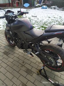 YAMAHA MT 03 - 6
