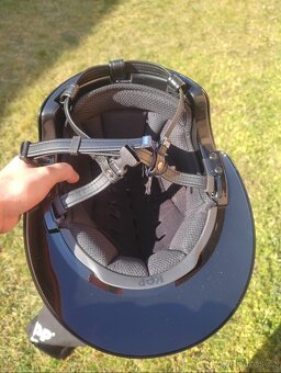 Nová KEP helma s velkým polo kšiltem - 6
