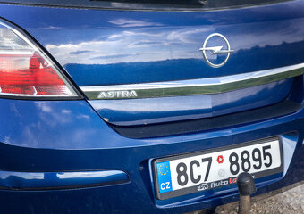 Opel Astra Hatchback 1.4 (2007) - 6