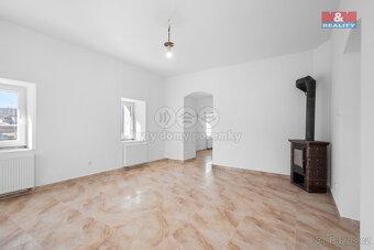 Rodinný dům 6+1 370m2, Klobuky, Kladno - 6