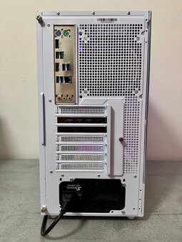 HERNÍ PC I7 9700K/16GB RAM/RX 6800 16GB/500GB SSD - 6