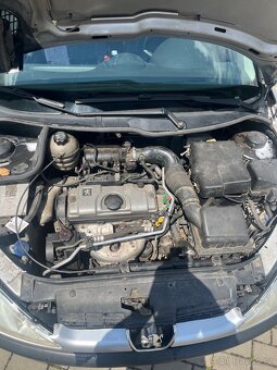 Peugeot 206 1.1 (44,5 kW) – spolehlivý a úsporný vůz - 6