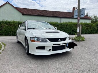 Mitsubishi Lancer Evo 9 - 6