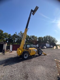 Prodám teleskopický Nakladač New Holland - 6