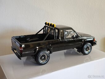 Toyota Hilux McFly 1:18 Ottomobile - 6