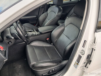 Kia Stinger 2.0 T-GDi 188kW 4x4 - 6