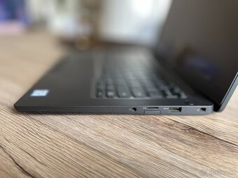 krásný notebook Dell Latitude 7400 - procesor i5 8.gen. - 6