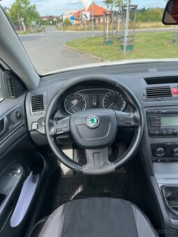 Škoda Octavia 2 LPG pronájem - 6