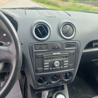 Ford fusion 1.4i - 6