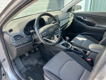 Hyundai i30 Combi 1.5 DPI 80kw r. 2022 - 6
