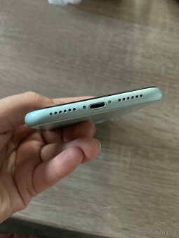 iPhone 11 green - 6