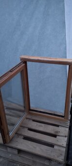 Dřevěná masivní okna.3ks. - 6