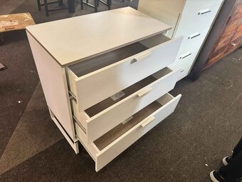 Pěkná 3 šupliková komoda Ikea - 6