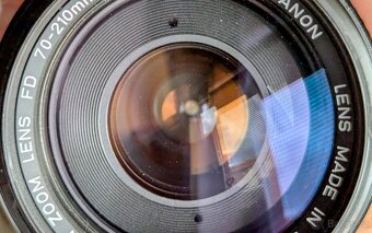 Canon FD 70-210mm f/4 - 6
