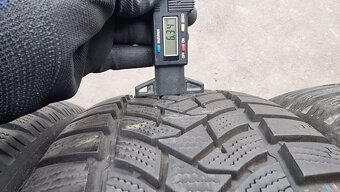 Zimní pneu 205/60/16 Dunlop - 6