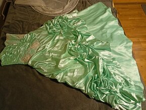 Zelené plesové šaty se spodničkou vel. S/M/L šněrovací - 6