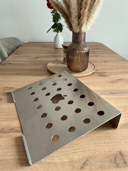 Stojan na MacBook - 6
